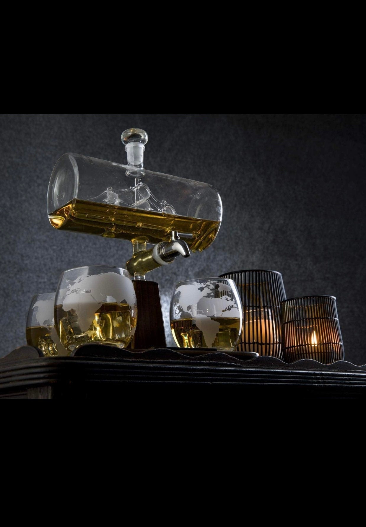 Whisky & Wine Decanter 1100 ML , Glass Whiskey Container Set Creatives Sailing Shape with 4 Cup