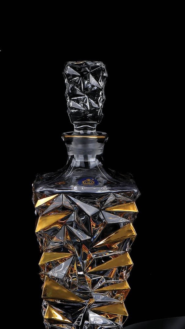 Gold crystals bar accessories Whiskey Decanter 850 Ml Whisky Carafes Crystal Liquor Decanters For Bourbon