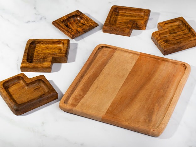 Snack serving wooden tray 5 sections